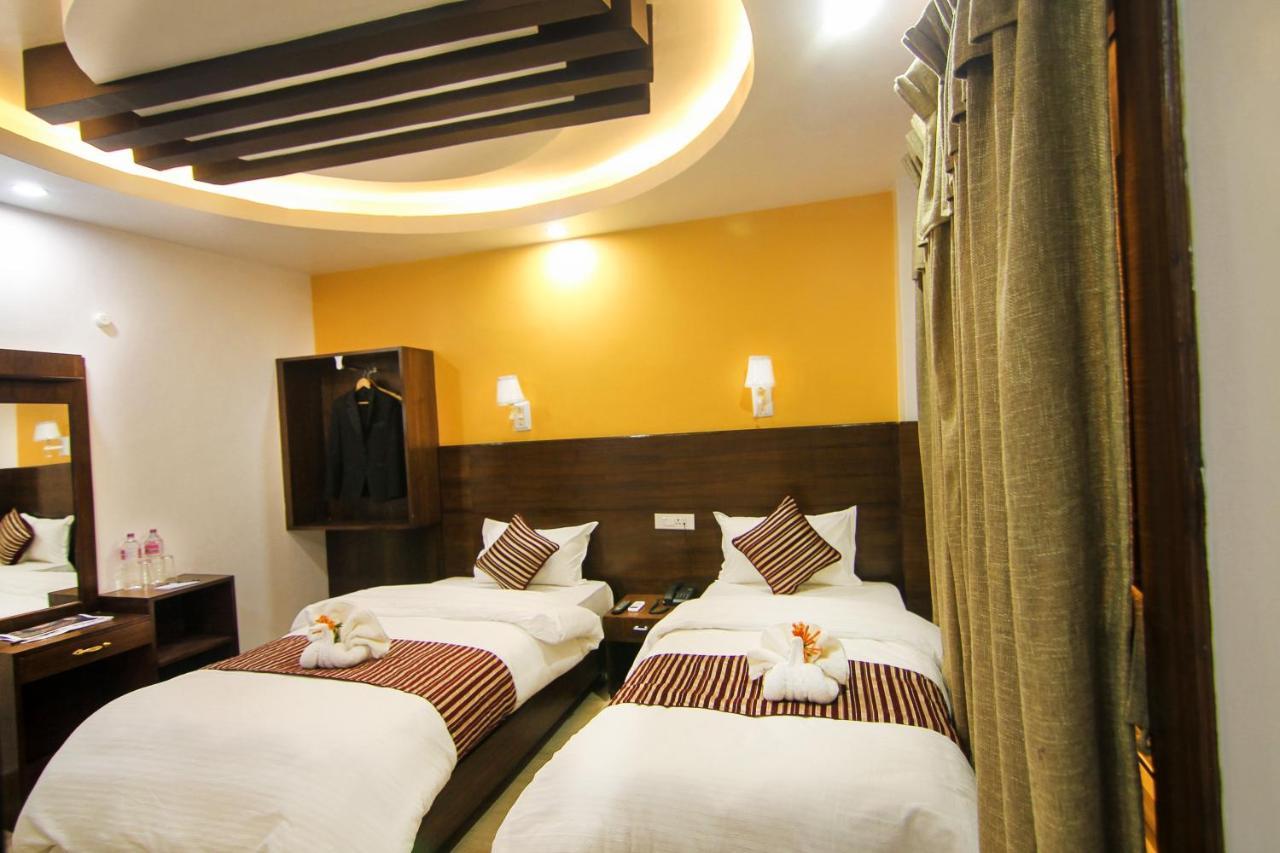 Hotel Lakeside Pvt. Ltd. Pokhara Exterior foto