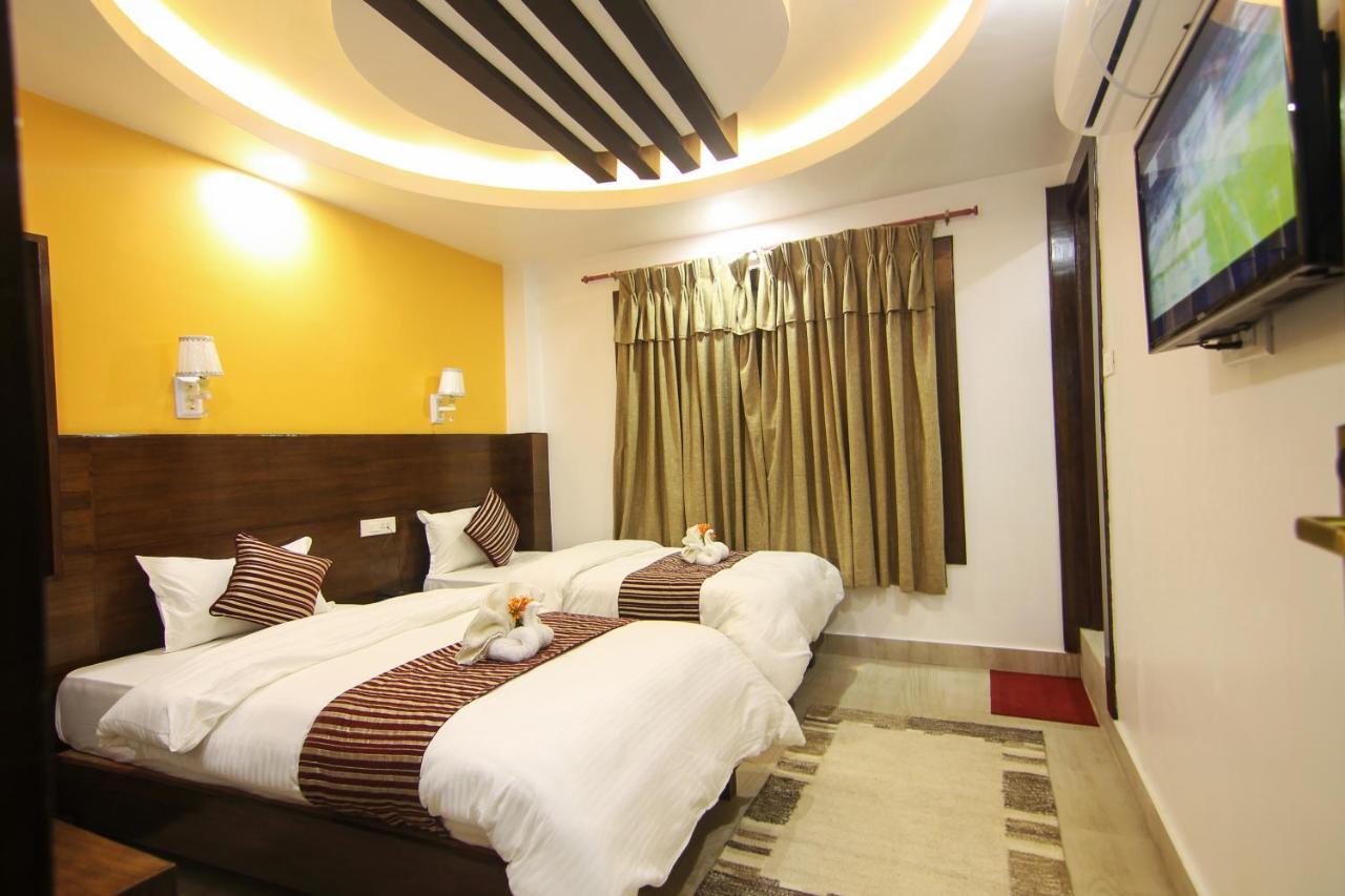 Hotel Lakeside Pvt. Ltd. Pokhara Exterior foto