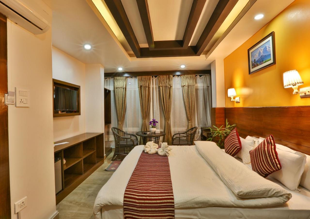 Hotel Lakeside Pvt. Ltd. Pokhara Exterior foto