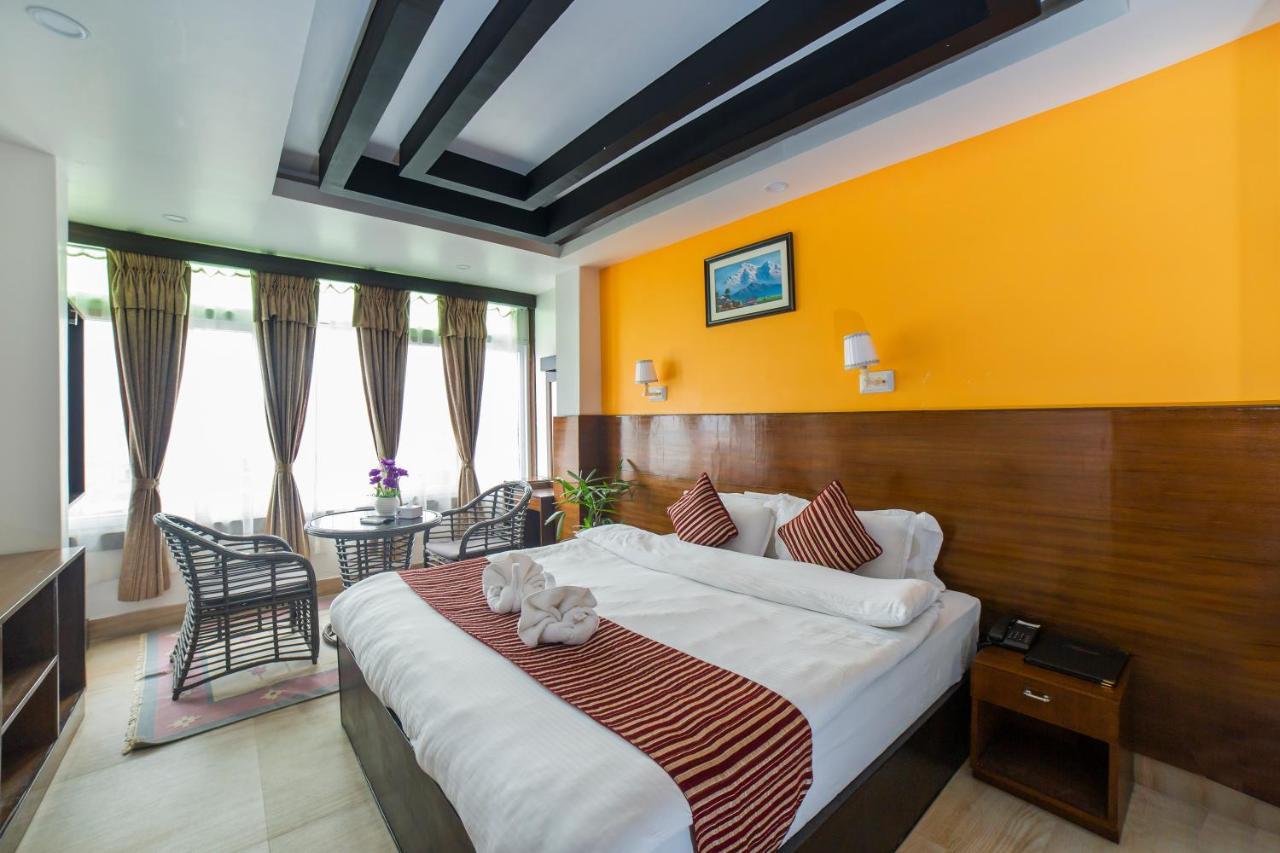 Hotel Lakeside Pvt. Ltd. Pokhara Exterior foto