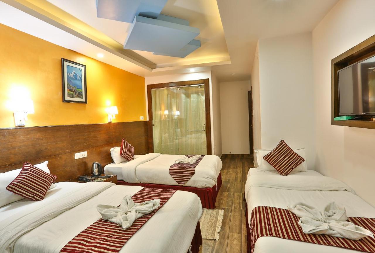 Hotel Lakeside Pvt. Ltd. Pokhara Exterior foto
